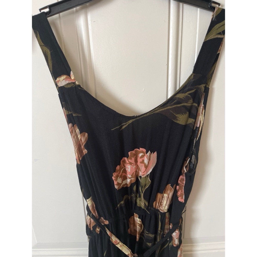 A New Day Large Sleeveless Black w/ Mauve Pink & Gold Floral Belted Mini Dress. - Picture 10 of 11